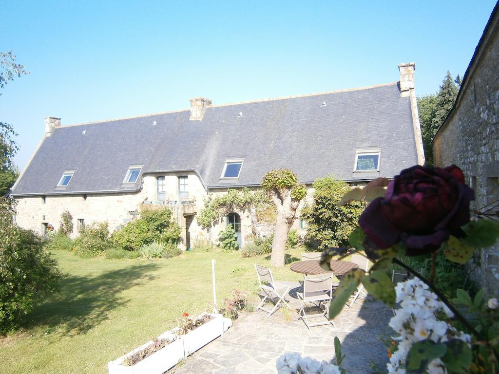 Les Chaumieres De Kerimel Bed & Breakfast Ploemel Eksteriør bilde