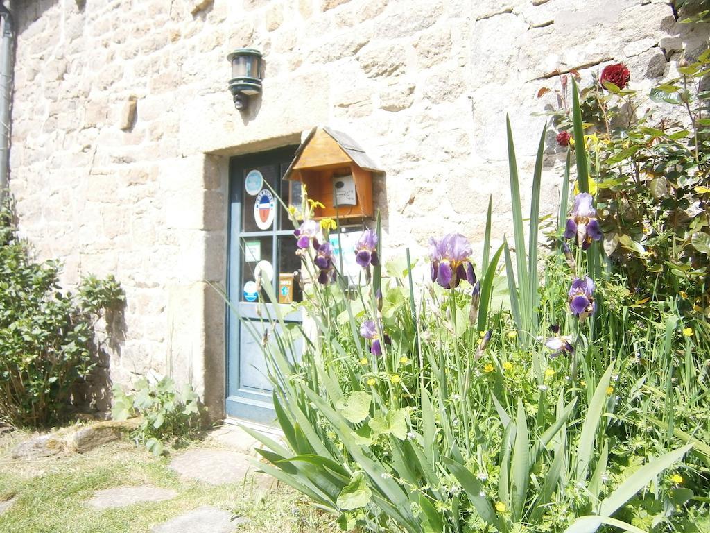 Les Chaumieres De Kerimel Bed & Breakfast Ploemel Eksteriør bilde